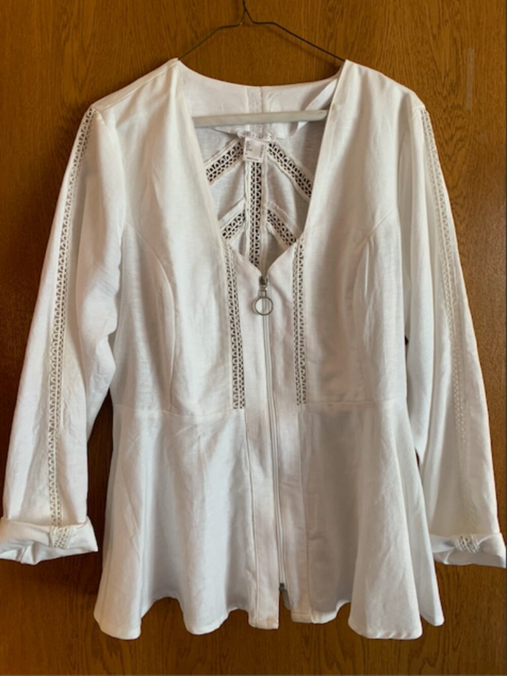 Venus Zip-Front Top - Picture 2 of 5